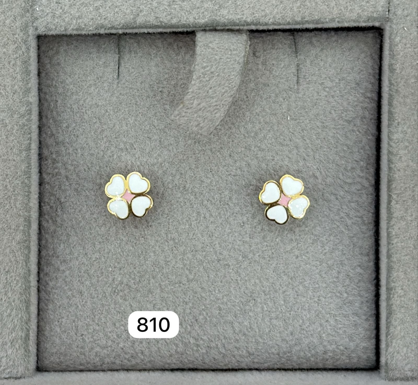 Flower shape Gold Earrings - Baby FitaihiFlower shape Gold Earrings