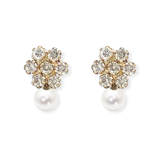 Flower shape Pearl an Gold and Diamond Earrings - Baby FitaihiFlower shape Pearl an Gold and Diamond Earrings